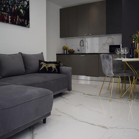 Apartmani Lavin Малинска Екстериор снимка