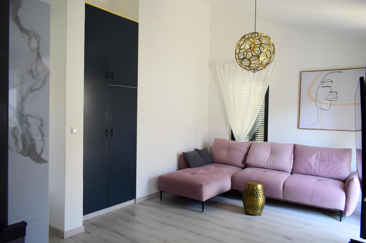 Apartmani Lavin Малинска Екстериор снимка