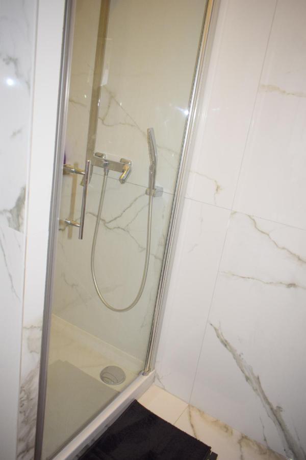 Apartmani Lavin Малинска Екстериор снимка
