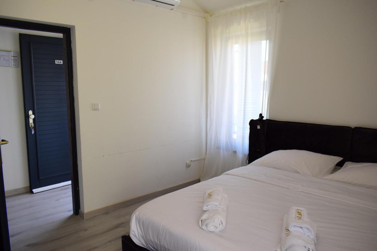Apartmani Lavin Малинска Екстериор снимка